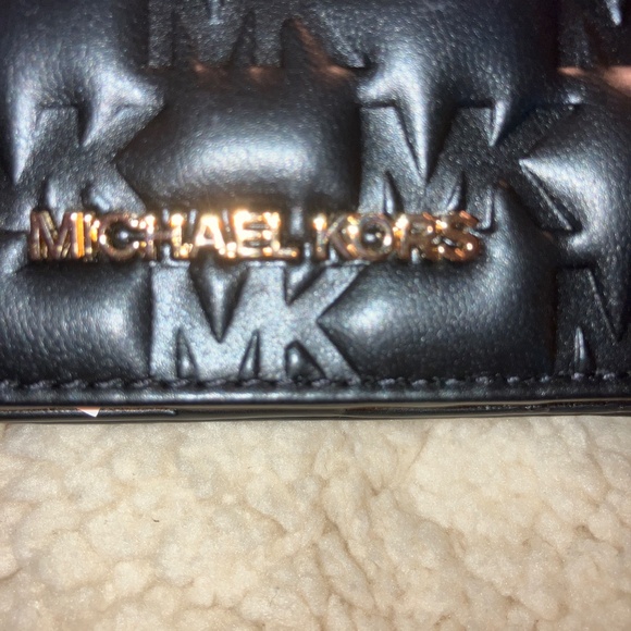 New with tags Michael Kors wallet - Picture 2 of 6